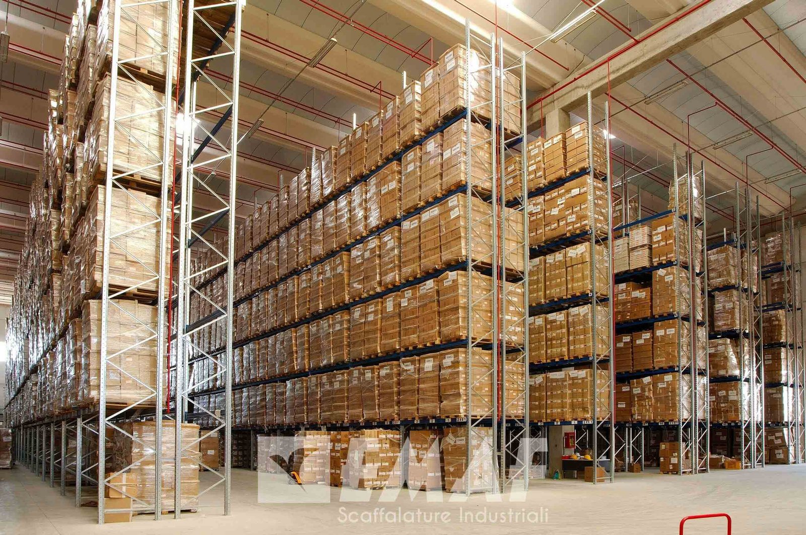 Featured image for “Cosa ci serve per progettare una scaffalatura?”