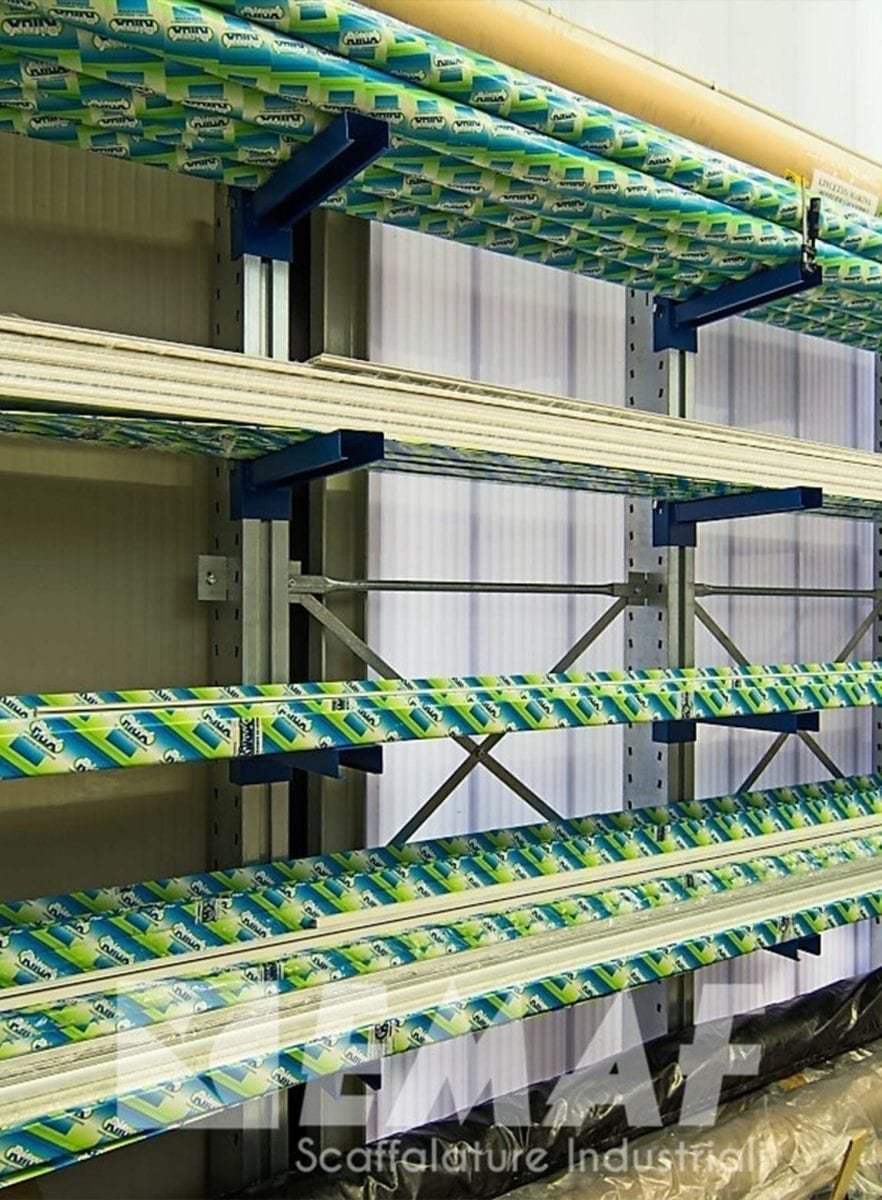 Featured image for “Cantilever mod. MANTEGNA – 4 colonne Bifronte da 3 livelli PRODOTTO ESAURITO”