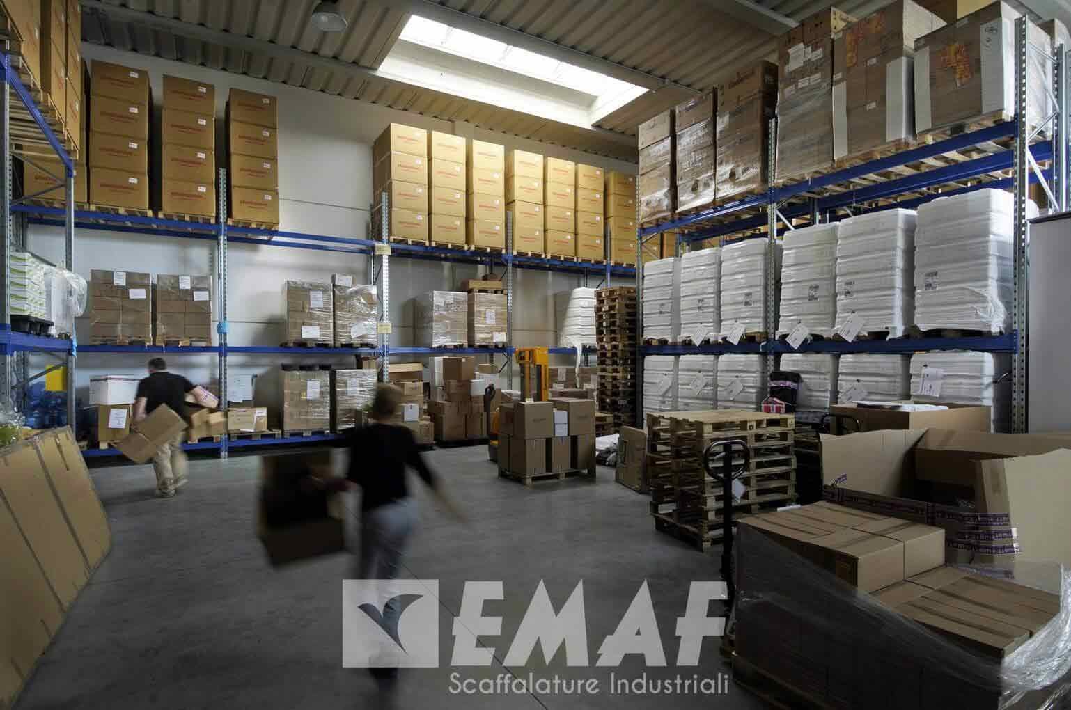 Featured image for “Norme di sicurezza per l’utilizzo di scaffalature metalliche”