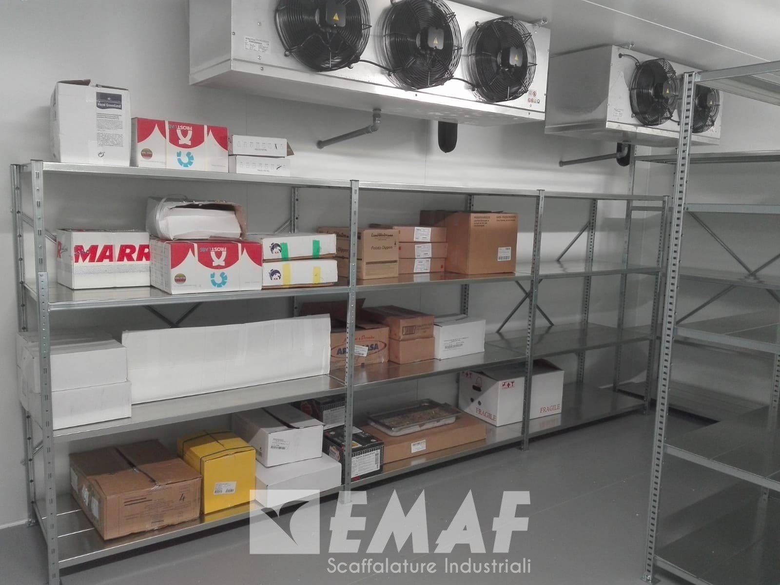 Featured image for “Scaffalature leggere Donatello per il settore alimentare a Pernumia”