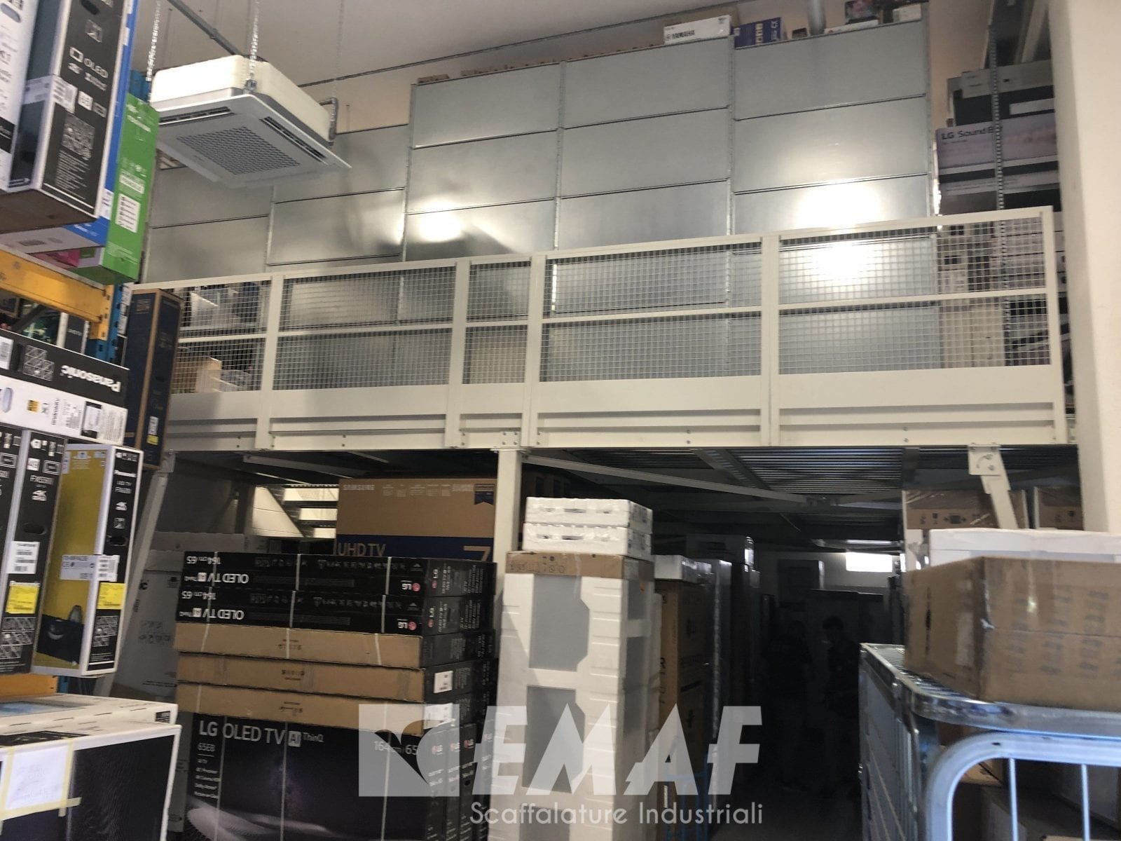 Featured image for “Soppalco Palladio e scaffalatura Donatello nel nuovo Trony di Imola.”