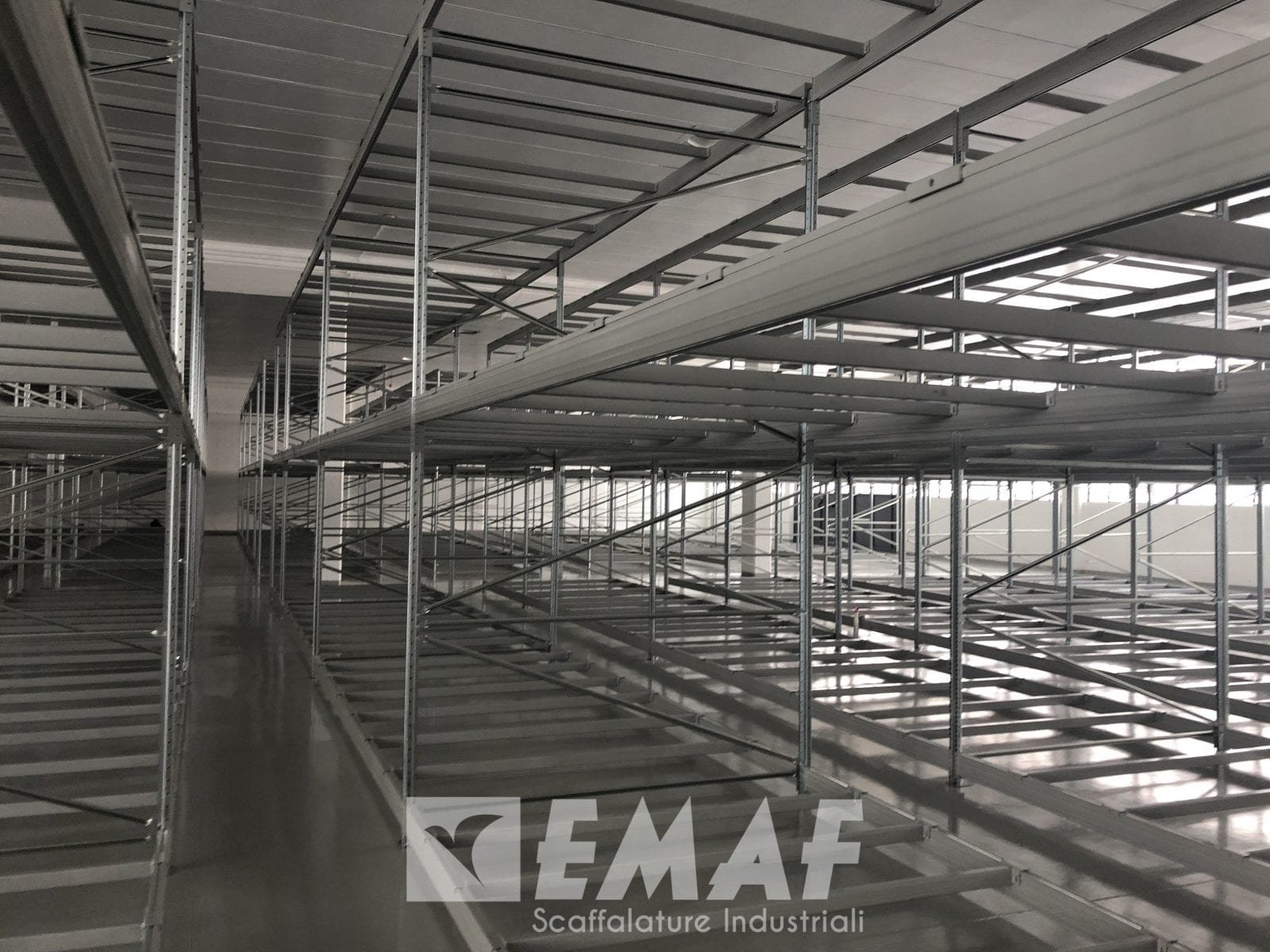 Featured image for “Dagli scaffali nasceranno piantine: scaffalatura picking su misura Emaf a Cologno Monzese (MI)”