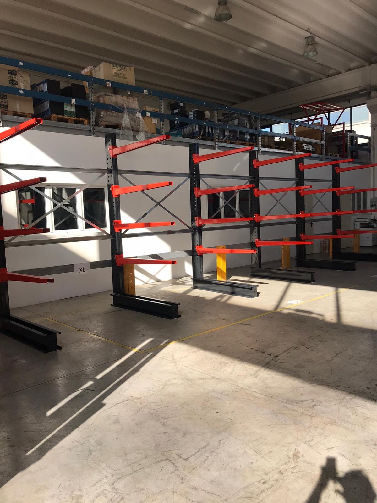 Featured image for “Cantilever Mantegna EMAF installato in un’azienda aeronautica di Roma”