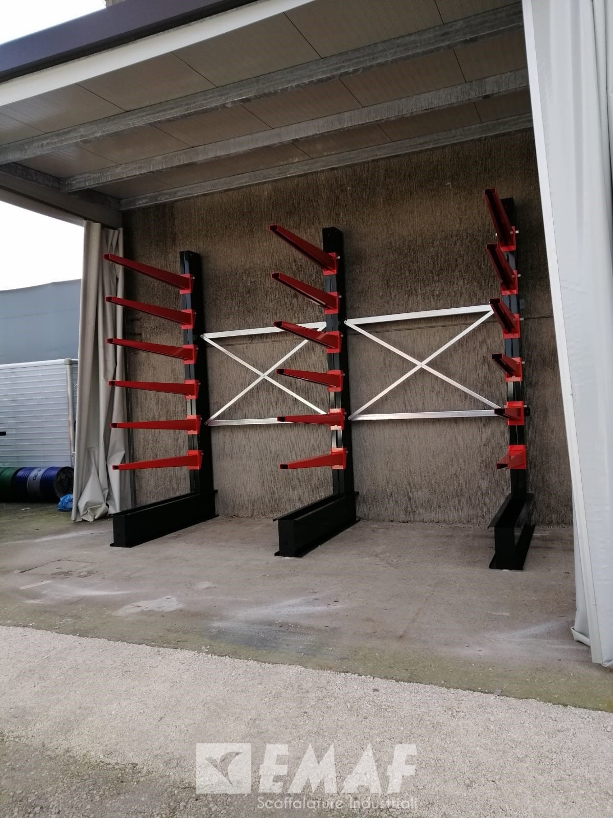 Featured image for “Un Cantilever metallico per un fornitore di carrozzerie”