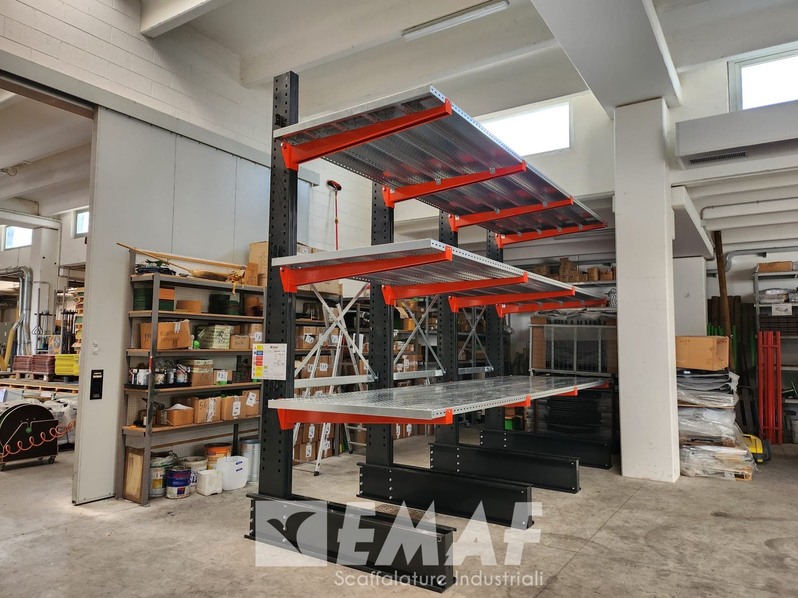 Featured image for “Imponente scaffalatura Cantilever EMAF installata a Verona”