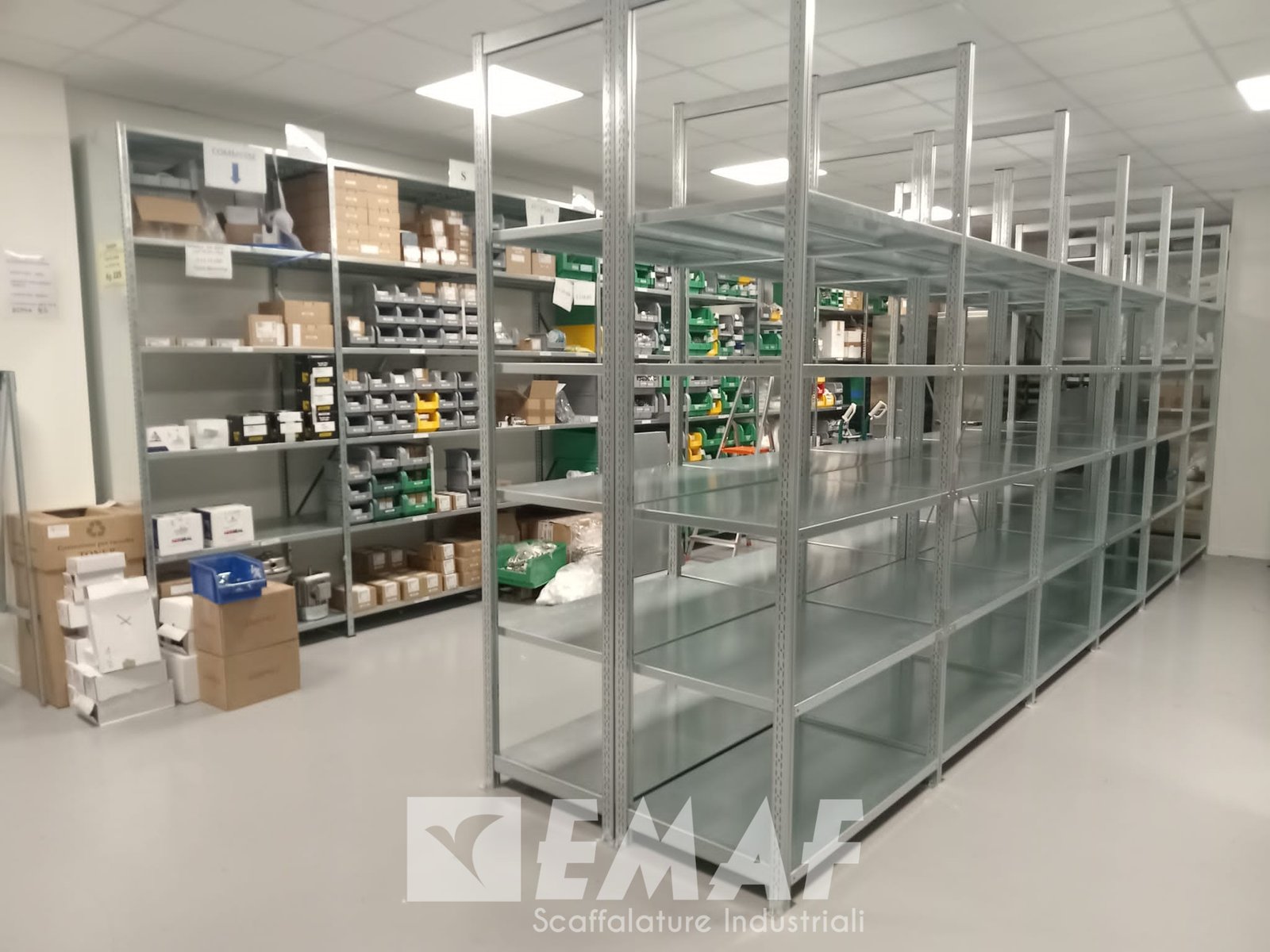 Featured image for “Scaffalatura leggera ad incastro EMAF a Porto Mantovano (MN)”