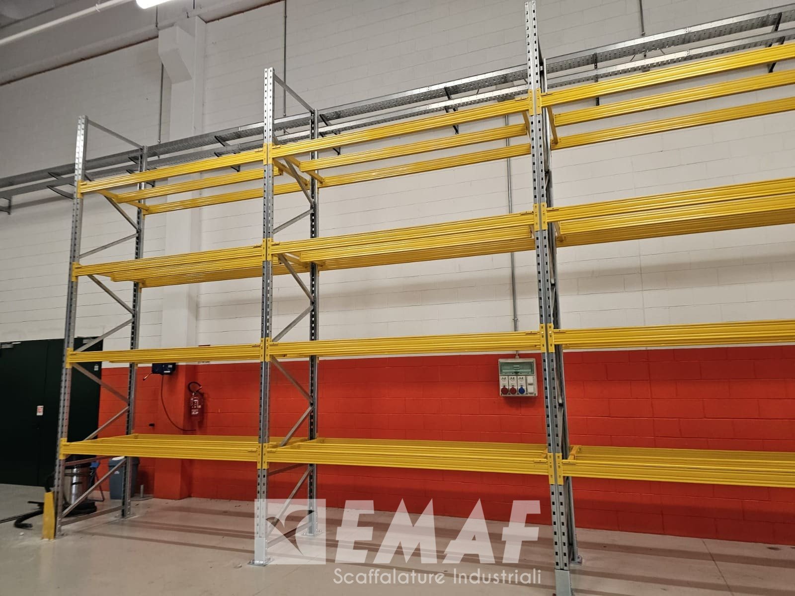 Featured image for “Scaffalatura industriale portapallet EMAF a Correzzana, Monza Brianza”