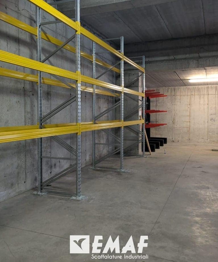 Featured image for “Emaf Scaffalature Industriali ottimizza il magazzino dell’azienda agricola Ai Zei con portapallet e cantilever su misura”