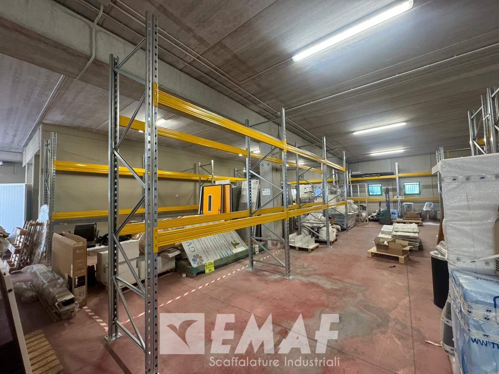Featured image for “Nuova installazione di scaffalature portapallet EM100 Giotto per immobiliare Essecore al Baricentro di Casamassima”